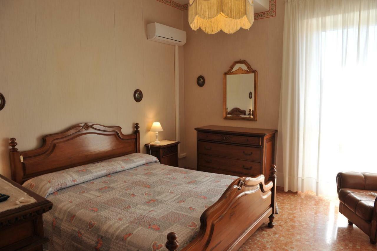 Camere "Le Margherite" Όλμπια Εξωτερικό φωτογραφία