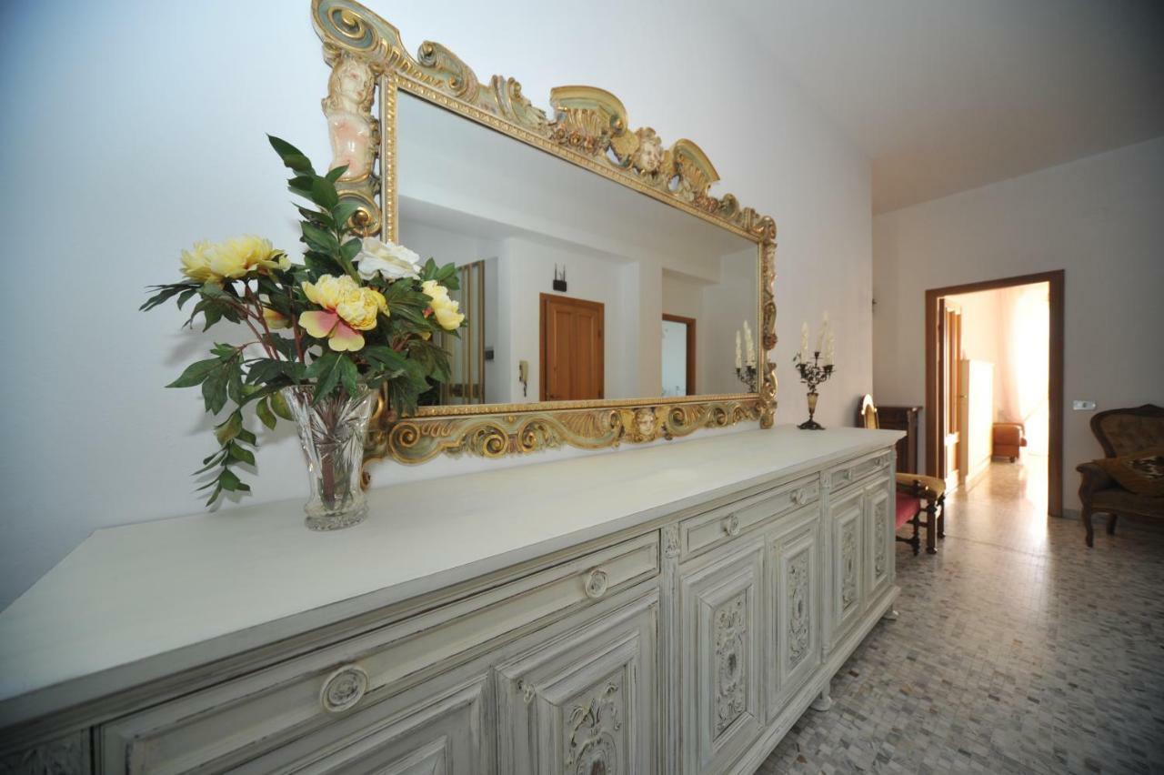 Camere "Le Margherite" Όλμπια Εξωτερικό φωτογραφία